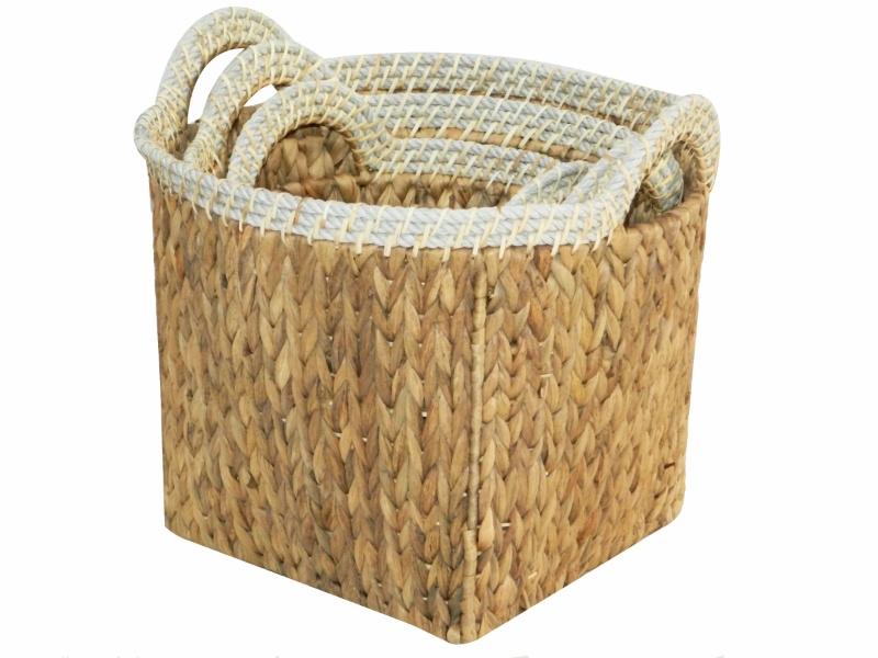 Custom-made Rounded Water Hyacinth Basket Set with Rope Rim